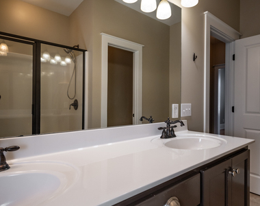 83 Charter Oak Drive - Photo Thumbnail 34