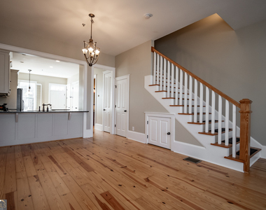 83 Charter Oak Drive - Photo Thumbnail 4
