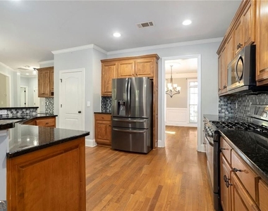 320 Baymist Drive - Photo Thumbnail 14