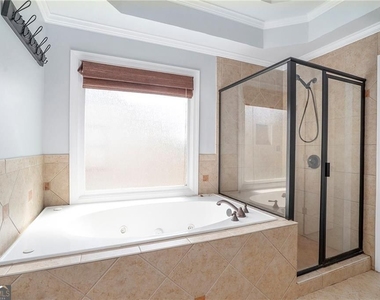 320 Baymist Drive - Photo Thumbnail 22