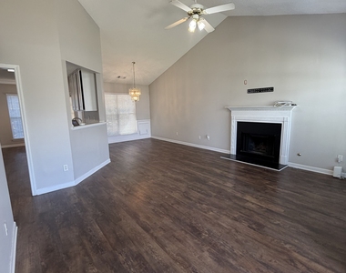 3020 Meadow Glen Pass - Photo Thumbnail 27