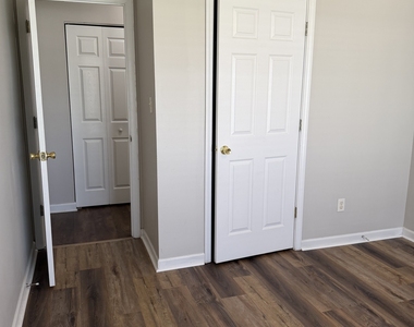 3020 Meadow Glen Pass - Photo Thumbnail 13