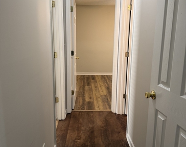 3020 Meadow Glen Pass - Photo Thumbnail 14