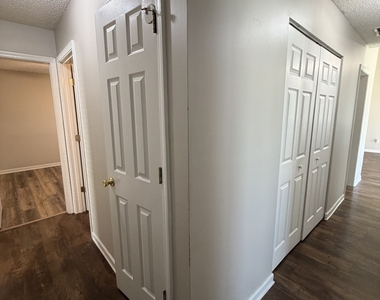 3020 Meadow Glen Pass - Photo Thumbnail 32
