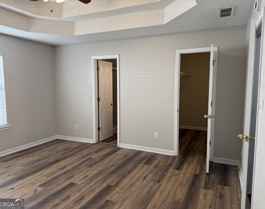 3020 Meadow Glen Pass - Photo Thumbnail 17