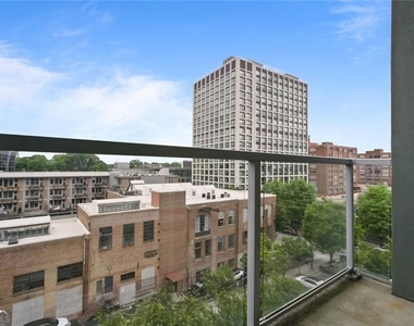 620 Glen Iris Drive Ne - Photo Thumbnail 1