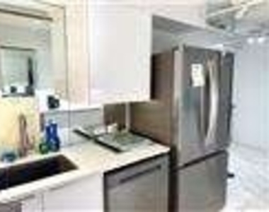 2870 Pharr Court South Nw - Photo Thumbnail 4