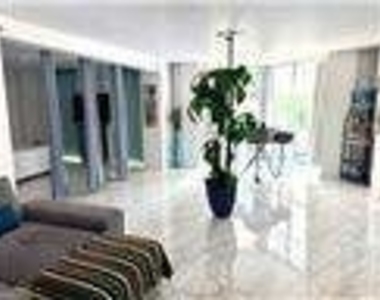 2870 Pharr Court South Nw - Photo Thumbnail 15