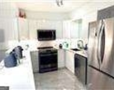 2870 Pharr Court South Nw - Photo Thumbnail 2