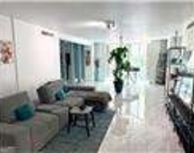 2870 Pharr Court South Nw - Photo Thumbnail 5