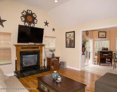 467 Leesville Road - Photo Thumbnail 6