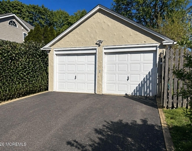 17 Walnut Place - Photo Thumbnail 21