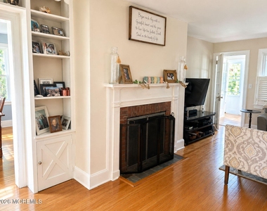 17 Walnut Place - Photo Thumbnail 6