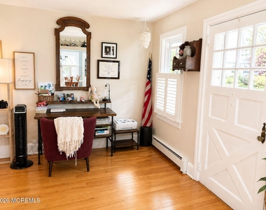 17 Walnut Place - Photo Thumbnail 4
