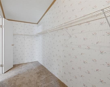 301 Elm Lane - Photo Thumbnail 26