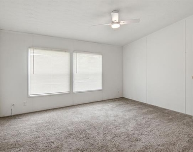 301 Elm Lane - Photo Thumbnail 29