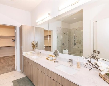 7450 Coronado Avenue - Photo Thumbnail 6