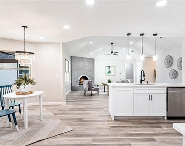 2416 Kimberly Lane - Photo Thumbnail 18