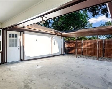2416 Kimberly Lane - Photo Thumbnail 7