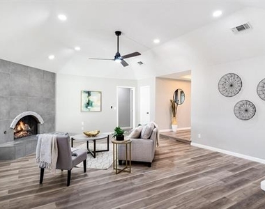 2416 Kimberly Lane - Photo Thumbnail 14