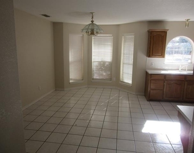5280 Western Plains Avenue - Photo Thumbnail 3
