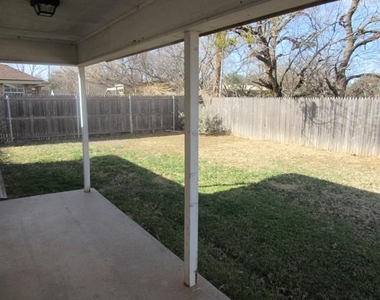 5280 Western Plains Avenue - Photo Thumbnail 17