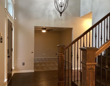 7774 Park Downs Drive - Photo Thumbnail 11