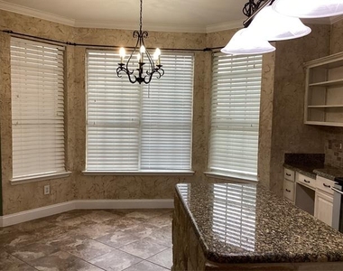 7774 Park Downs Drive - Photo Thumbnail 7
