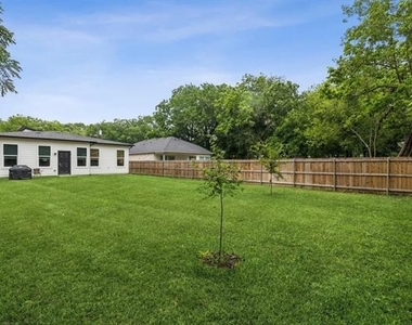 8728 Dunlap Drive - Photo Thumbnail 18