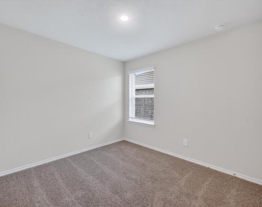 3918 Applewood Trail - Photo Thumbnail 11