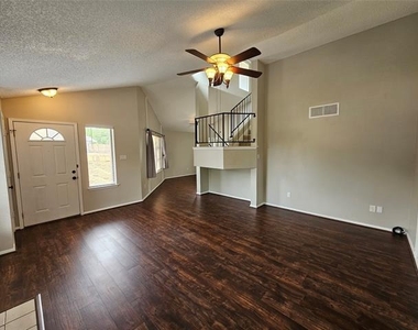 601 Harvest Hill Street - Photo Thumbnail 3