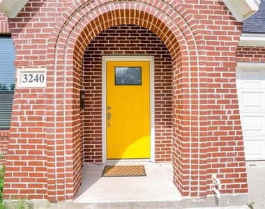 3240 Sandage Avenue - Photo Thumbnail 1