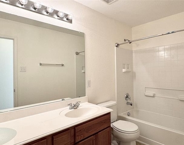 10208 Coolidge Drive - Photo Thumbnail 20