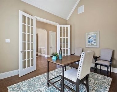 13732 Eleanor Avenue - Photo Thumbnail 11
