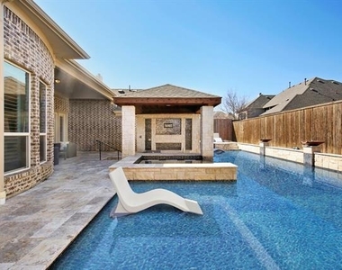 13732 Eleanor Avenue - Photo Thumbnail 3
