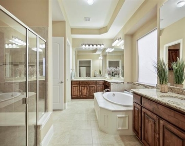 13732 Eleanor Avenue - Photo Thumbnail 26