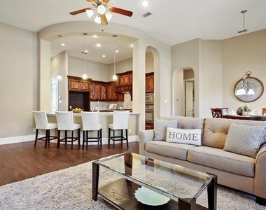 13732 Eleanor Avenue - Photo Thumbnail 15