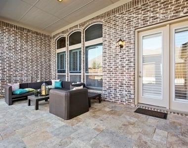 13732 Eleanor Avenue - Photo Thumbnail 32