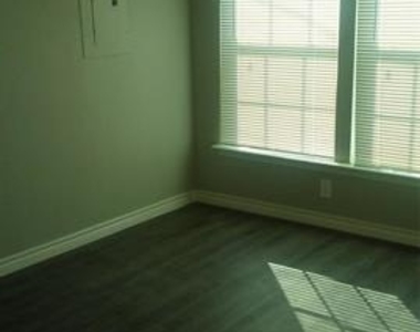 1410 Joplin Street - Photo Thumbnail 12