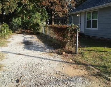 1410 Joplin Street - Photo Thumbnail 3