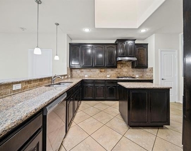 1205 Crest Ridge Drive - Photo Thumbnail 5