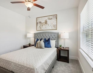 104 Samuel Street - Photo Thumbnail 19