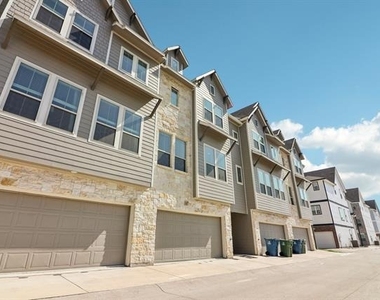 104 Samuel Street - Photo Thumbnail 1