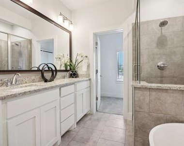 104 Samuel Street - Photo Thumbnail 31