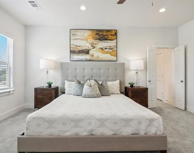 104 Samuel Street - Photo Thumbnail 28