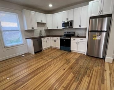 5107 Columbia Avenue - Photo Thumbnail 2
