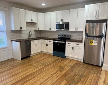 5107 Columbia Avenue - Photo Thumbnail 1