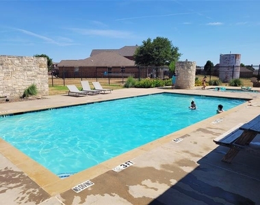 110 Outfitters Court - Photo Thumbnail 11