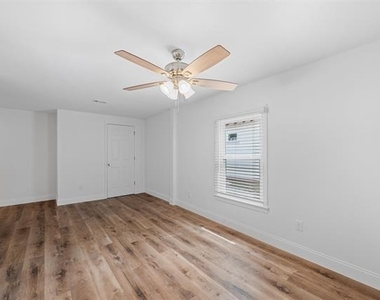 1720 Bagby Avenue - Photo Thumbnail 18
