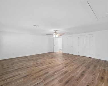 1720 Bagby Avenue - Photo Thumbnail 11